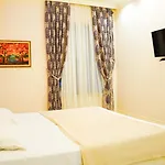 Garden 3* Polisi i Vogel