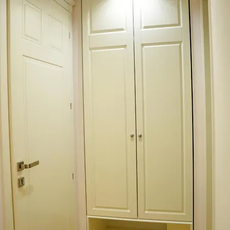 Garden Hotel 3*