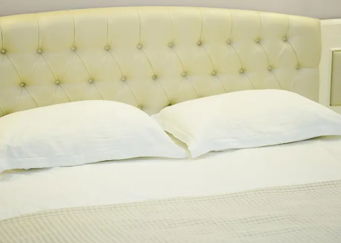 Garden Hotel Polisi i Vogel